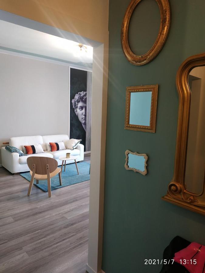 Aurora Flowers - Two Rooms And Free Parking Near Center And Train Station Modena Kültér fotó