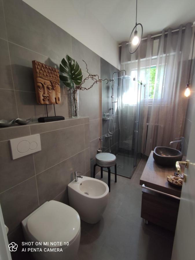 Aurora Flowers - Two Rooms And Free Parking Near Center And Train Station Modena Kültér fotó