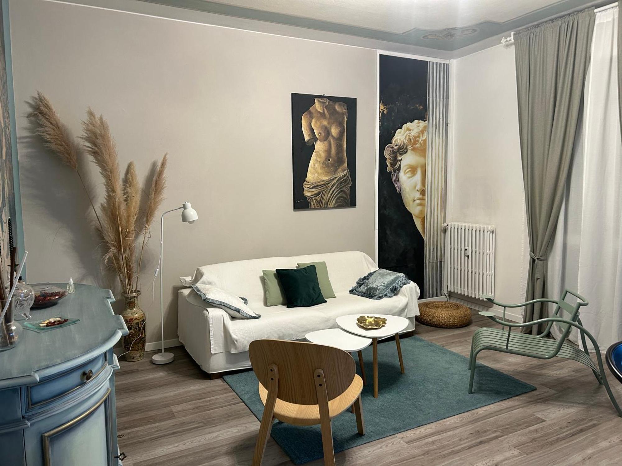 Aurora Flowers - Two Rooms And Free Parking Near Center And Train Station Modena Kültér fotó